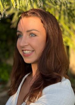 Ik ben Melina van JouwCoachLijn